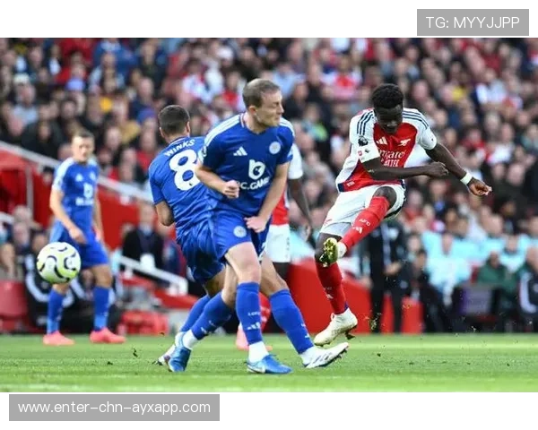 萨卡远射破门阿森纳主场欢呼